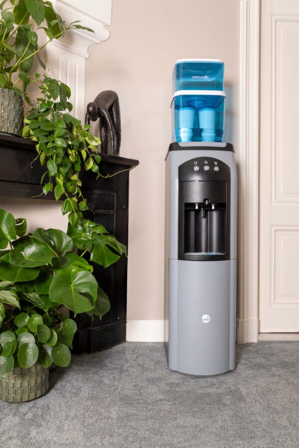 18.9 liter combibox including Oasis Co2oler cooler and 10 filters - Image 5